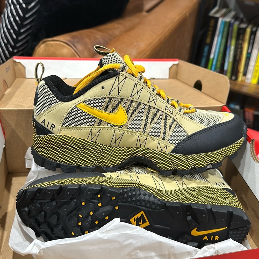 Nike Air Humara Wheat Grass Brand New Men’s size 8